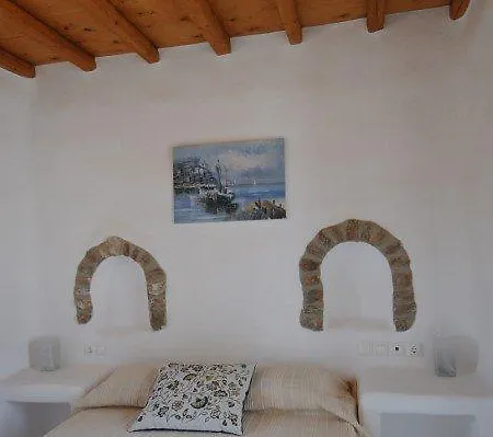 Campos * Agios Georgios (Antiparos)